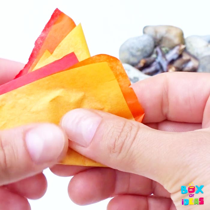 papel-china-flames-tutorial-rocks-sticks-glue-paper-materials-for-easy-miniature-camprife-rock-craft-with-nature-and-paper-artrs-and-crafts-project-by-box-of-ideas